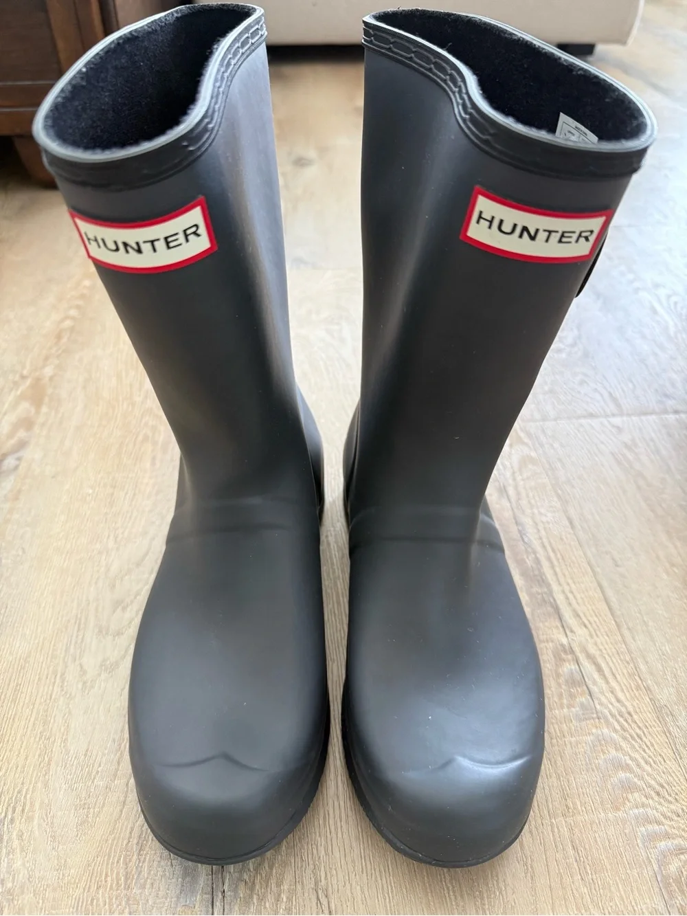 Like New Hunter Original Tour Short Black Rain Boots Buckle Heel Mid Calf Size 7